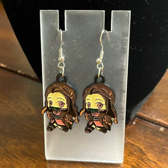 Demon Slayer NWOT Nezuko Earrings - Picture 1 of 3